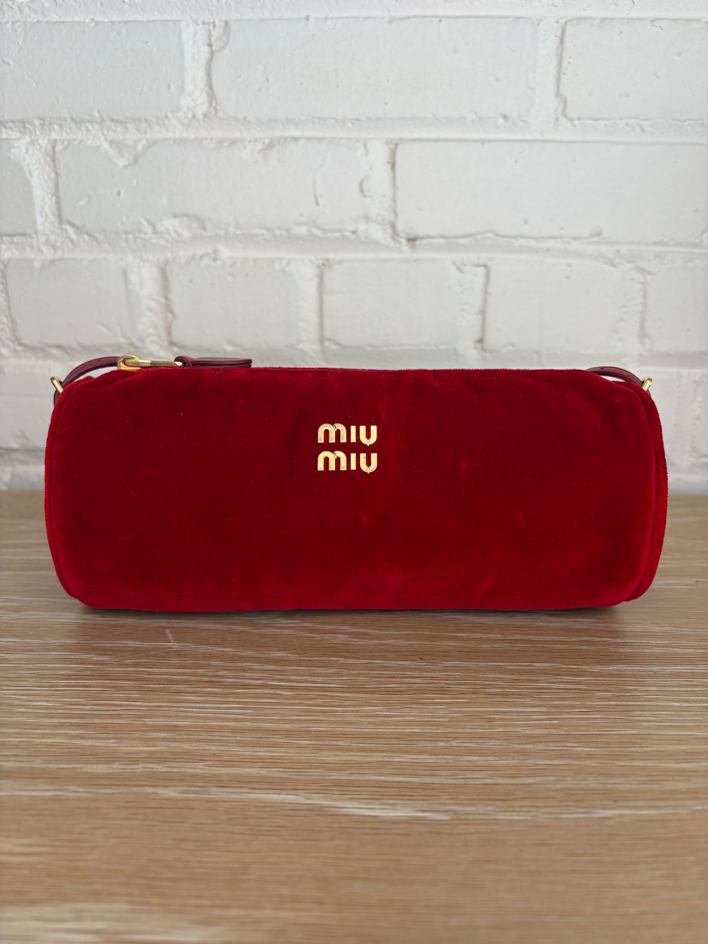 Miu Miu Velluto Pouch in Rosso
