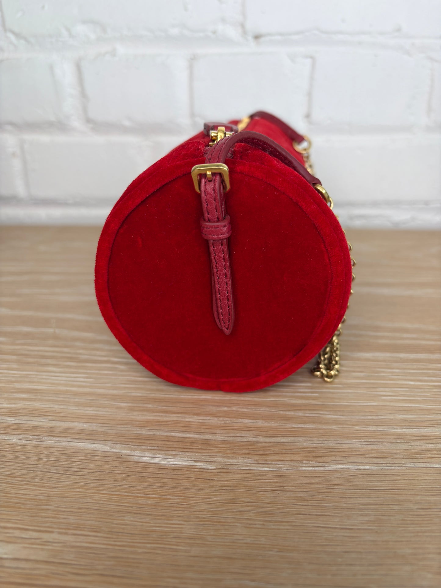 Miu Miu Velluto Pouch in Rosso