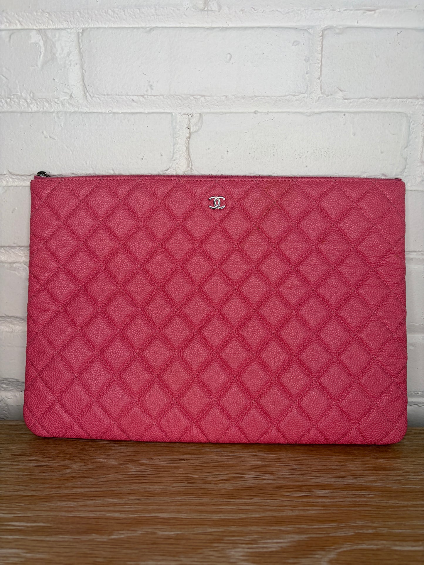 Chanel O_case Clutch Pink Caviar Quilted
