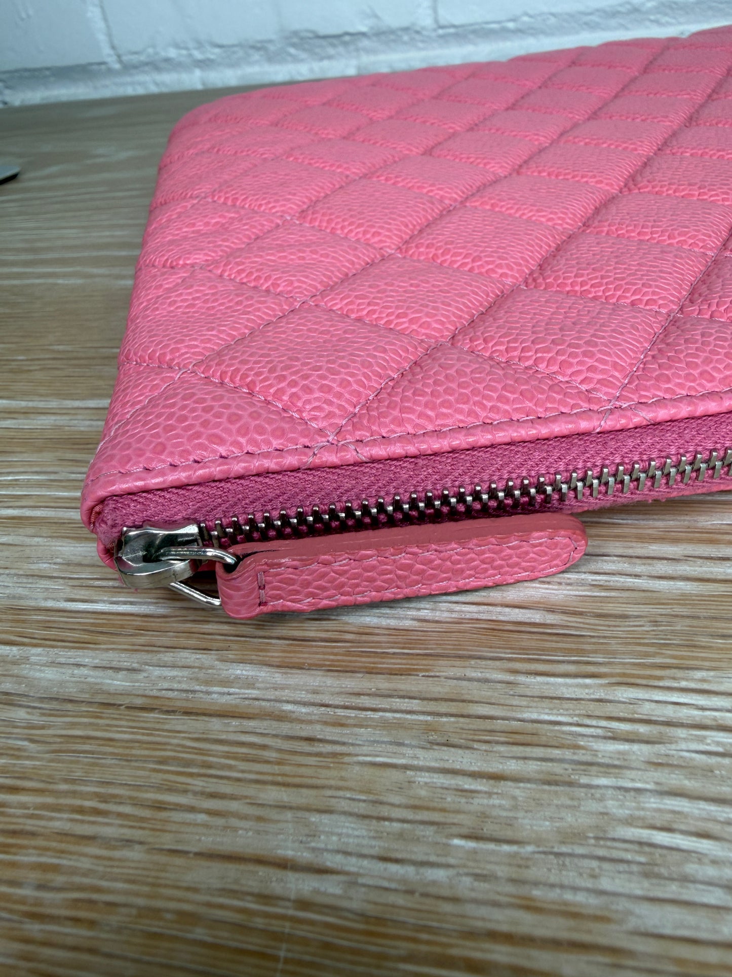 Chanel O_case Clutch Pink Caviar Quilted