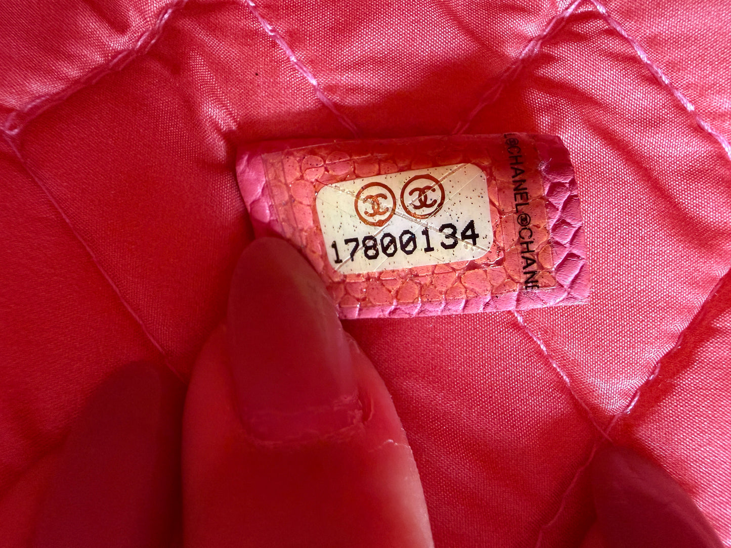 Chanel O_case Clutch Pink Caviar Quilted