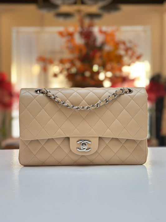 Chanel Double Flap, Beige Lambskin