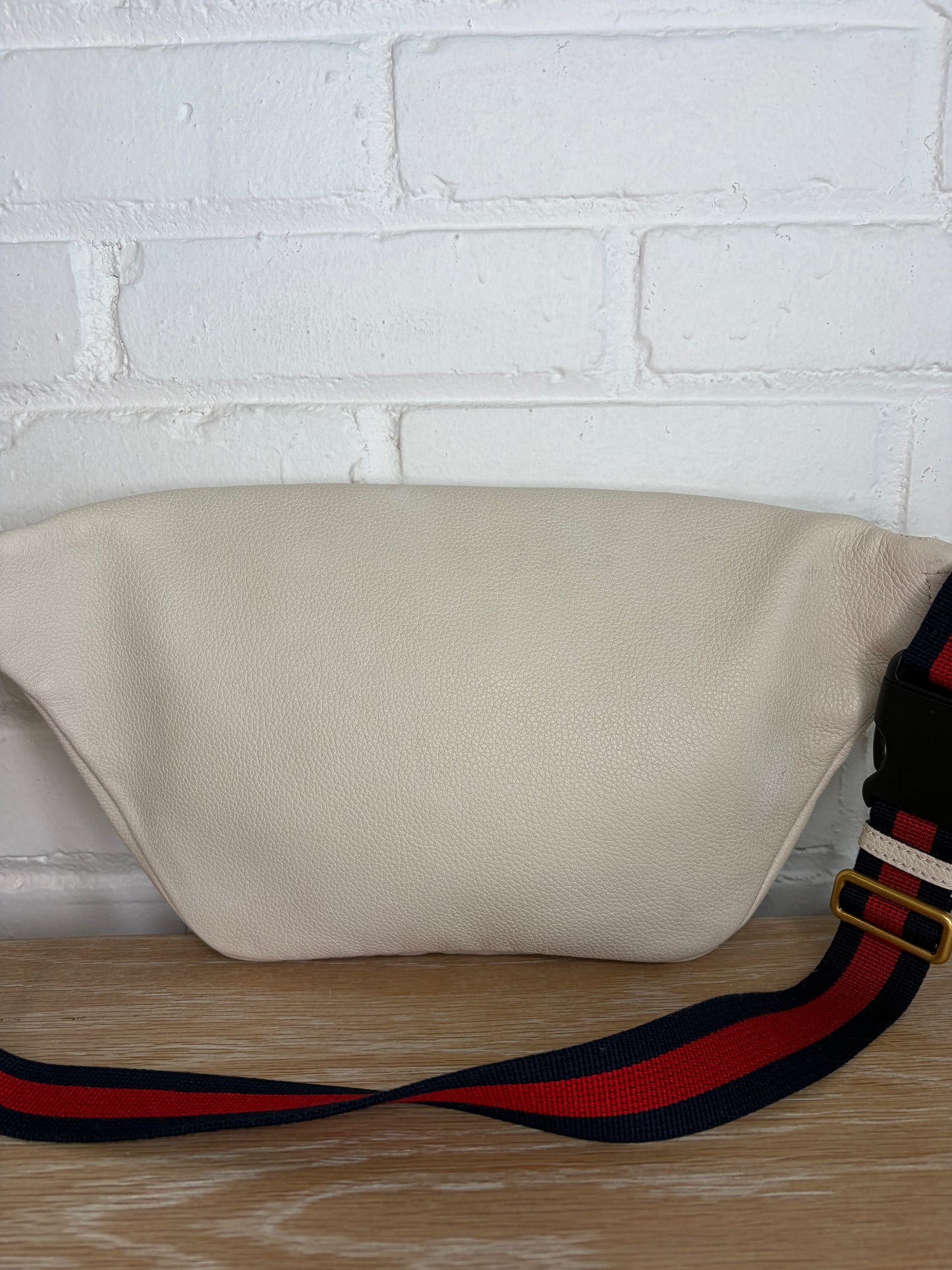 Gucci Beltbag White Leather Print Logo