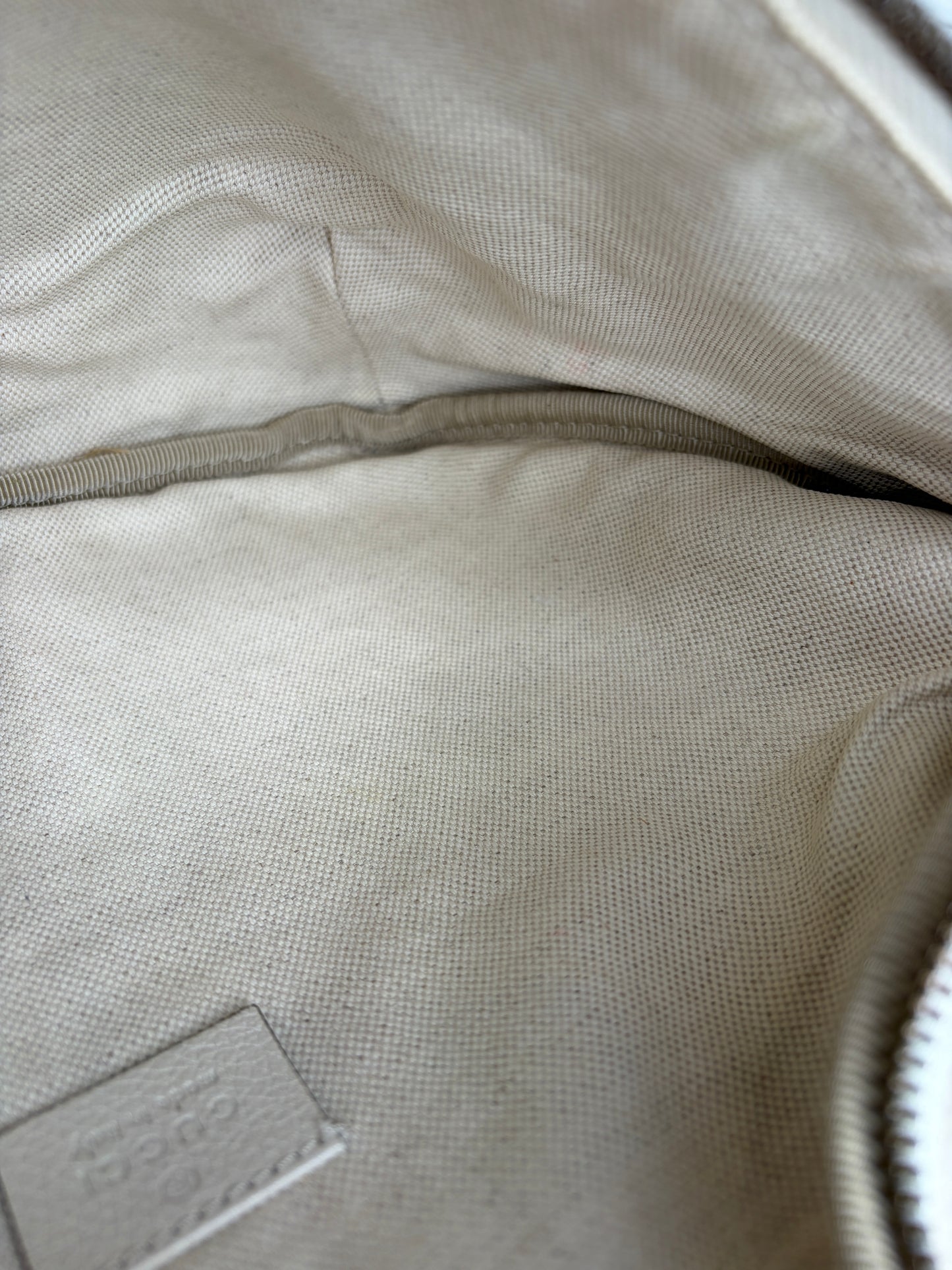 Gucci Beltbag White Leather Print Logo